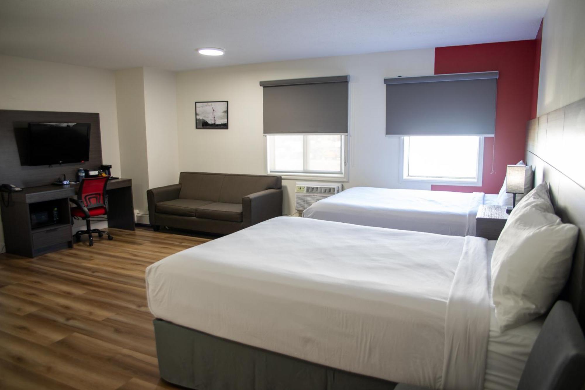 Hotel Ramada By Wyndham Dawson Creek Exteriér fotografie